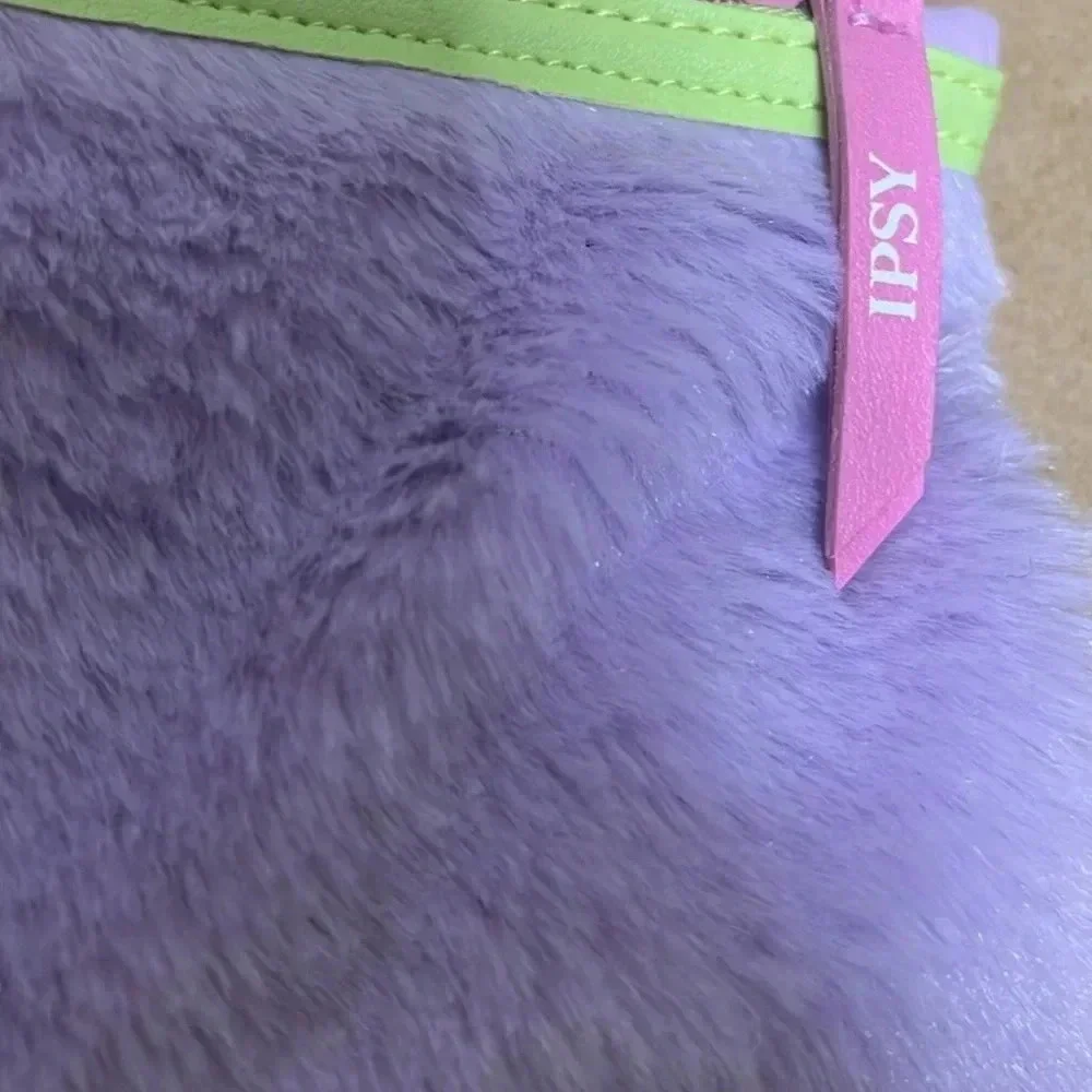 Ipsy‎ Bag - Purple/Green January 2023